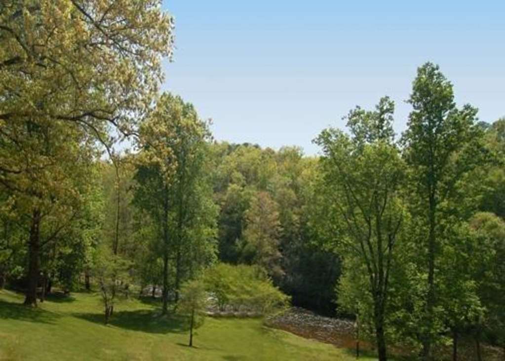 rodeway inn and suites cherokee on the river