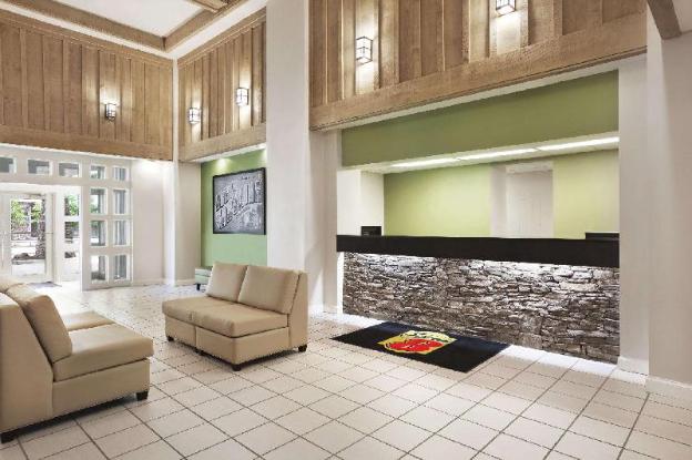 super 8 by wyndham cherokee