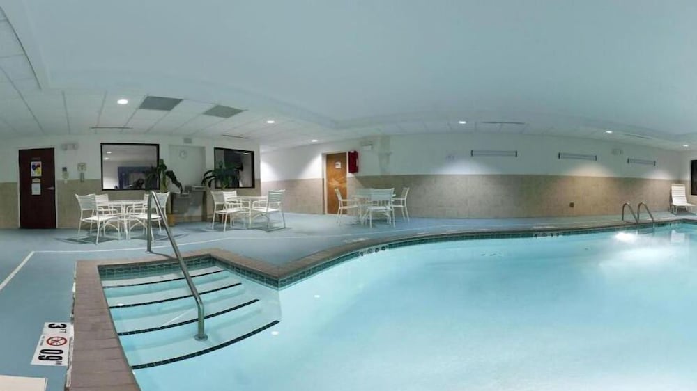 holiday inn express hotel and suites chesapeake by ihg