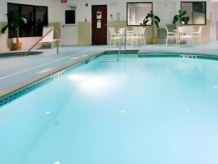 holiday inn express hotel and suites chesapeake by ihg
