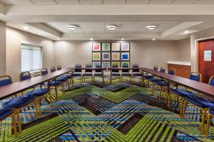holiday inn express hotel and suites chesapeake by ihg