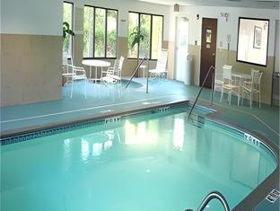 holiday inn express hotel and suites chesapeake by ihg