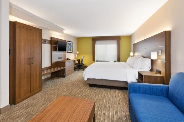 holiday inn express hotel and suites chesapeake by ihg