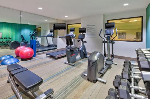 holiday inn express hotel and suites chesapeake by ihg