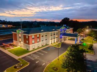 holiday inn express hotel and suites chester by ihg