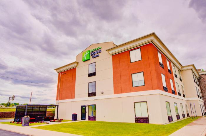 holiday inn express hotel and suites chester by ihg
