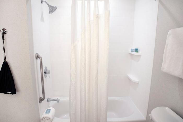 holiday inn express hotel and suites chester by ihg