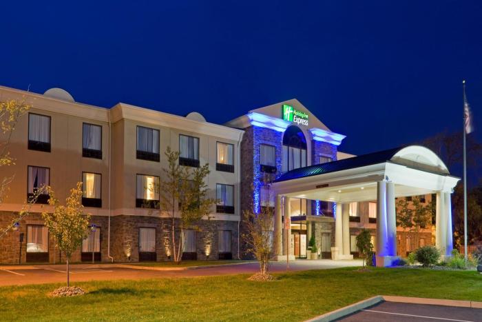 holiday inn express hotel and suites chester by ihg
