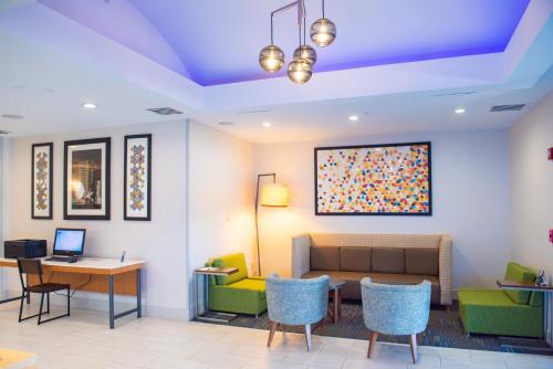 holiday inn express hotel and suites chester by ihg