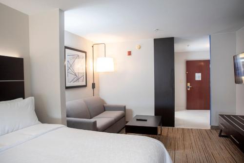holiday inn express hotel and suites chester by ihg