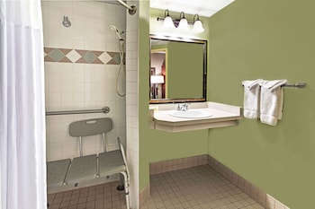 days inn by wyndham cheyenne