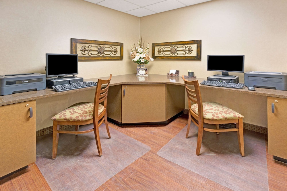 days inn by wyndham cheyenne