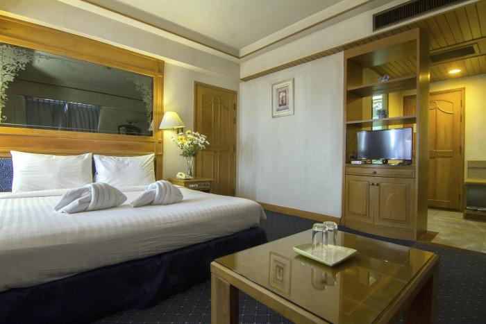 bossotel chiang mai