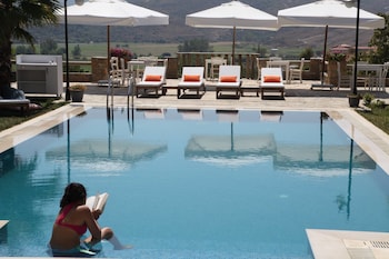 anemos hotel
