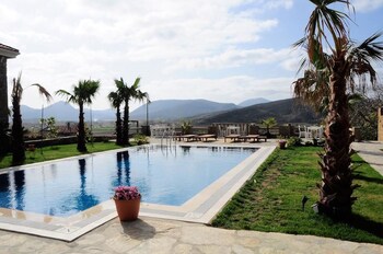anemos hotel
