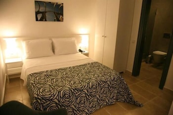 anemos hotel