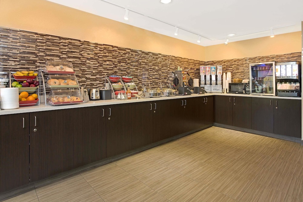Hawthorn Extended Stay By Wyndham Cincinnati/Sharonville,Hamilton>>Cincinnati,3 star
