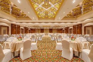 balaji sarovar premiere solapur