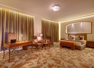 balaji sarovar premiere solapur