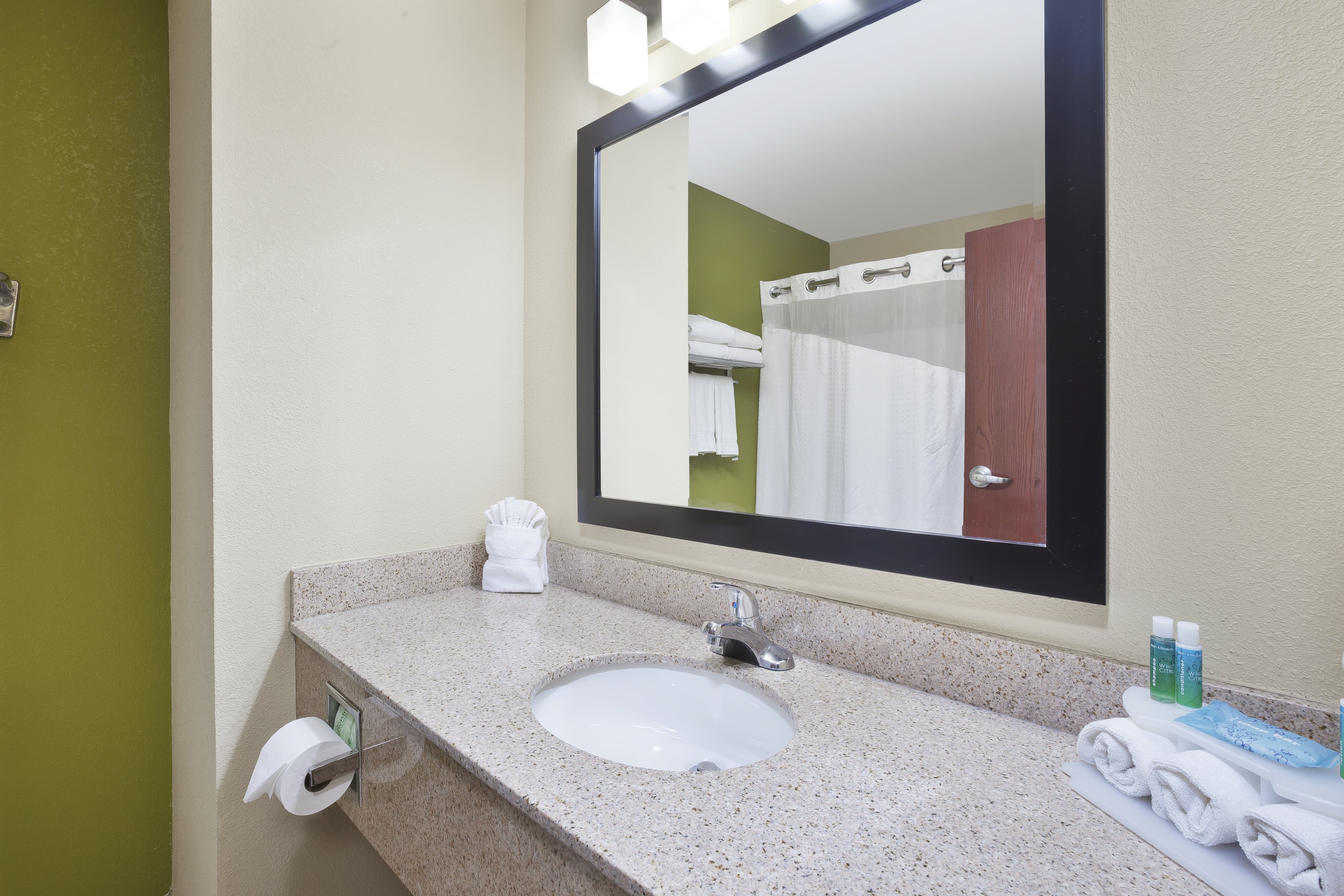 holiday inn express circleville by ihg