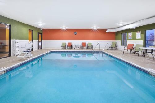 holiday inn express circleville by ihg