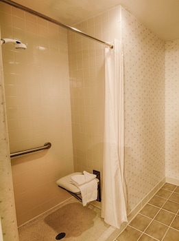 landmark inn fort liberty