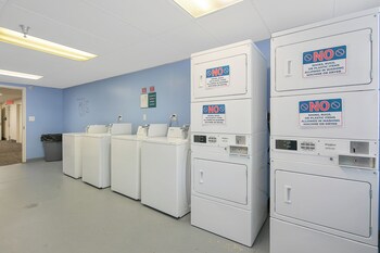 landmark inn fort liberty