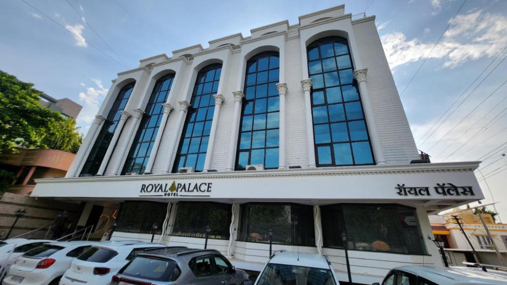 hotel royal palace