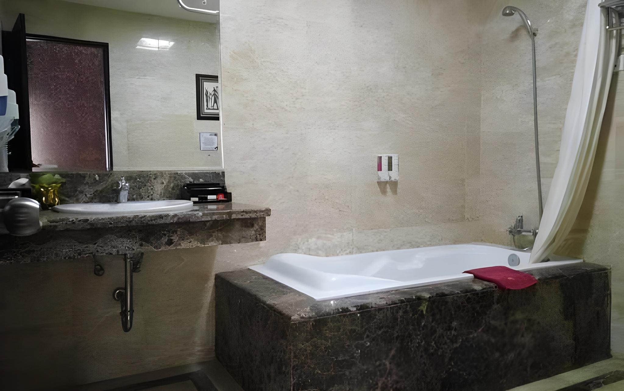 royal victoria hotel sangatta