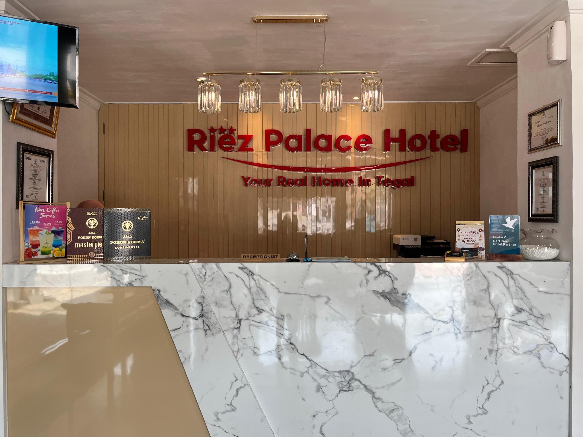 riez palace