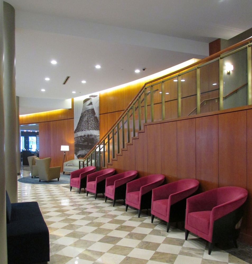 crowne plaza cleveland at playhouse square by ihg