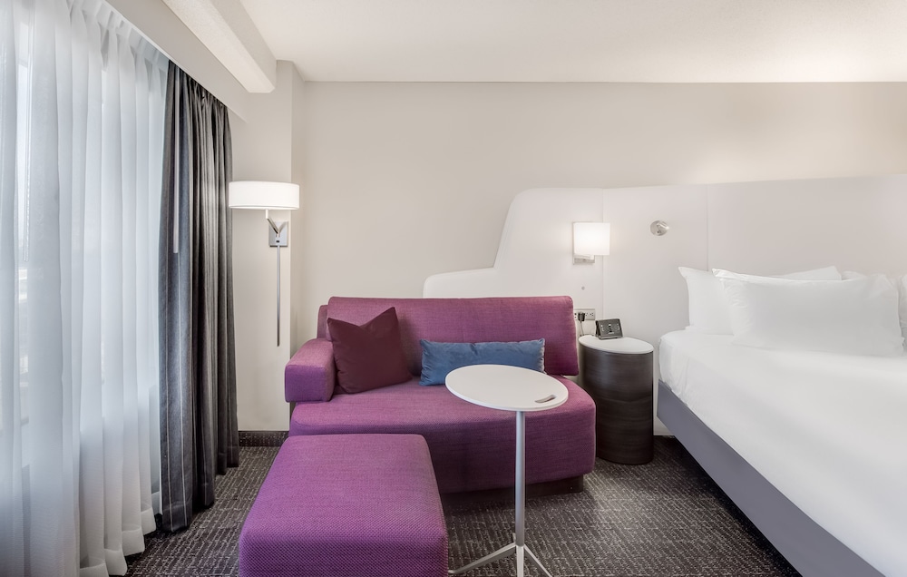 crowne plaza cleveland at playhouse square by ihg