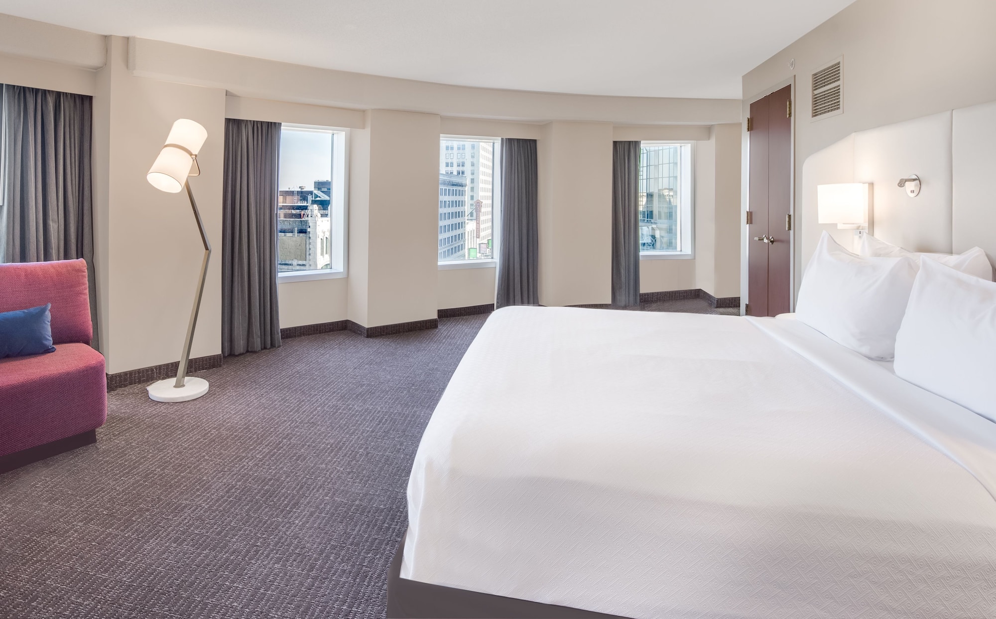 crowne plaza cleveland at playhouse square by ihg