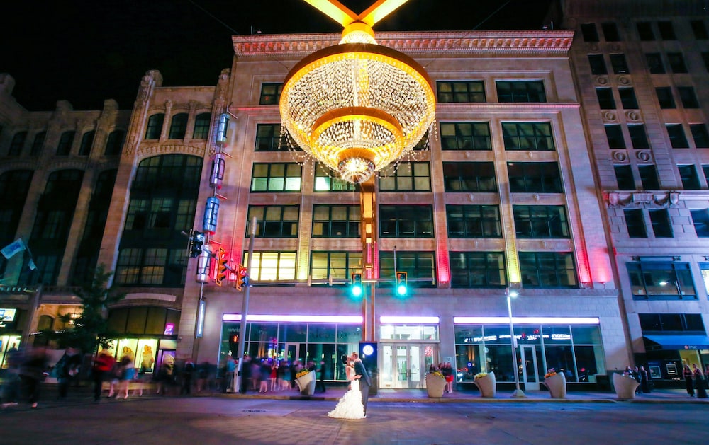 crowne plaza cleveland at playhouse square by ihg