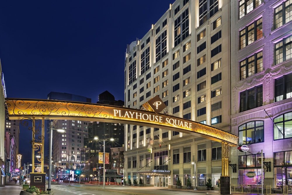 crowne plaza cleveland at playhouse square by ihg