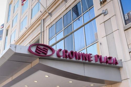 crowne plaza cleveland at playhouse square by ihg