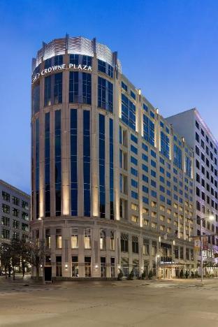 crowne plaza cleveland at playhouse square by ihg