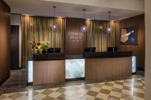 crowne plaza cleveland at playhouse square by ihg