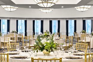 crowne plaza cleveland at playhouse square by ihg