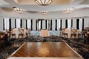 crowne plaza cleveland at playhouse square by ihg