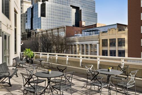crowne plaza cleveland at playhouse square by ihg