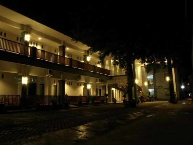 century hotel pangandaran