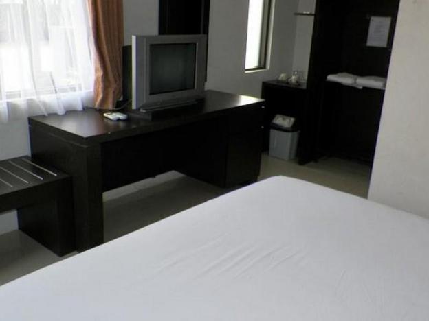 century hotel pangandaran