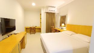 Wisata Hotel Ampera,Near Masjid Agung Grand Mosque,2 star