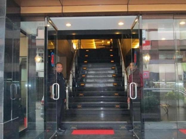 hotel kini