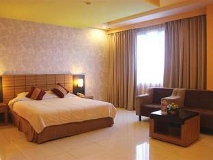 hotel kini