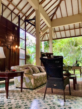 rumah boedi private residence villa