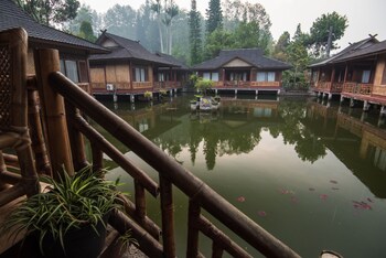 resort prima cisarua