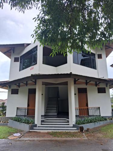 hotel indo alam