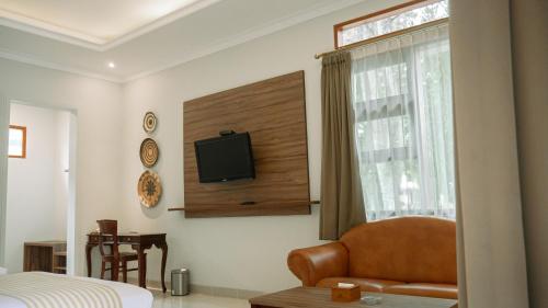 hotel indo alam